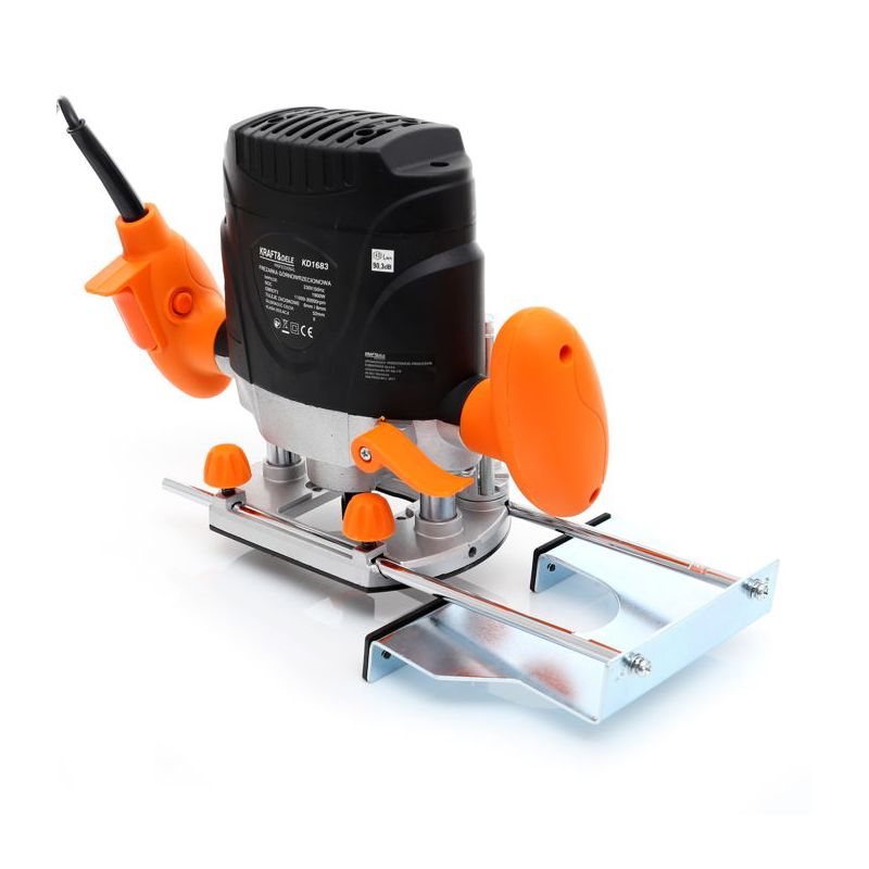 frezarka-gornowrzecionowa-1900w-kd1683 (1)